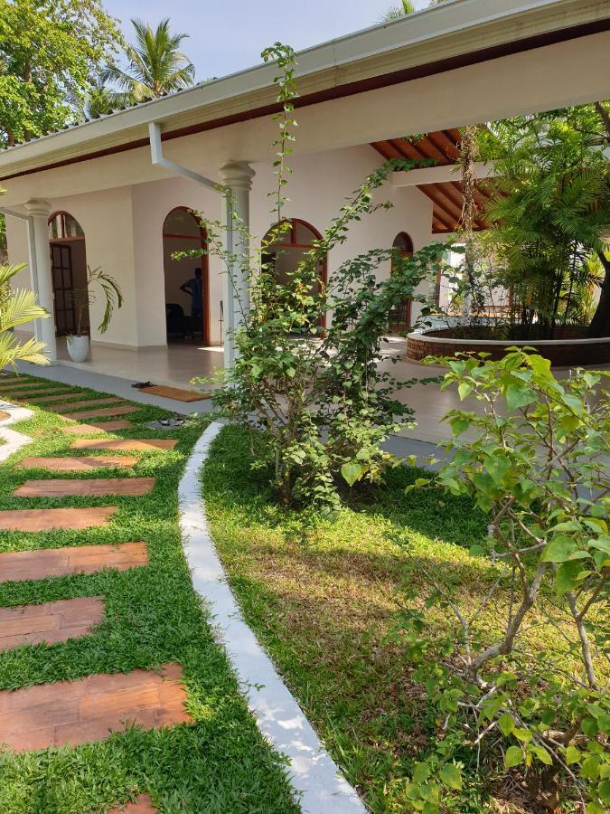 Bella Vita Aluthgama Extérieur photo